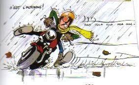 rouler sous la pluie en moto