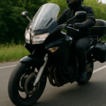 Pourquoi ma moto guidonne ?